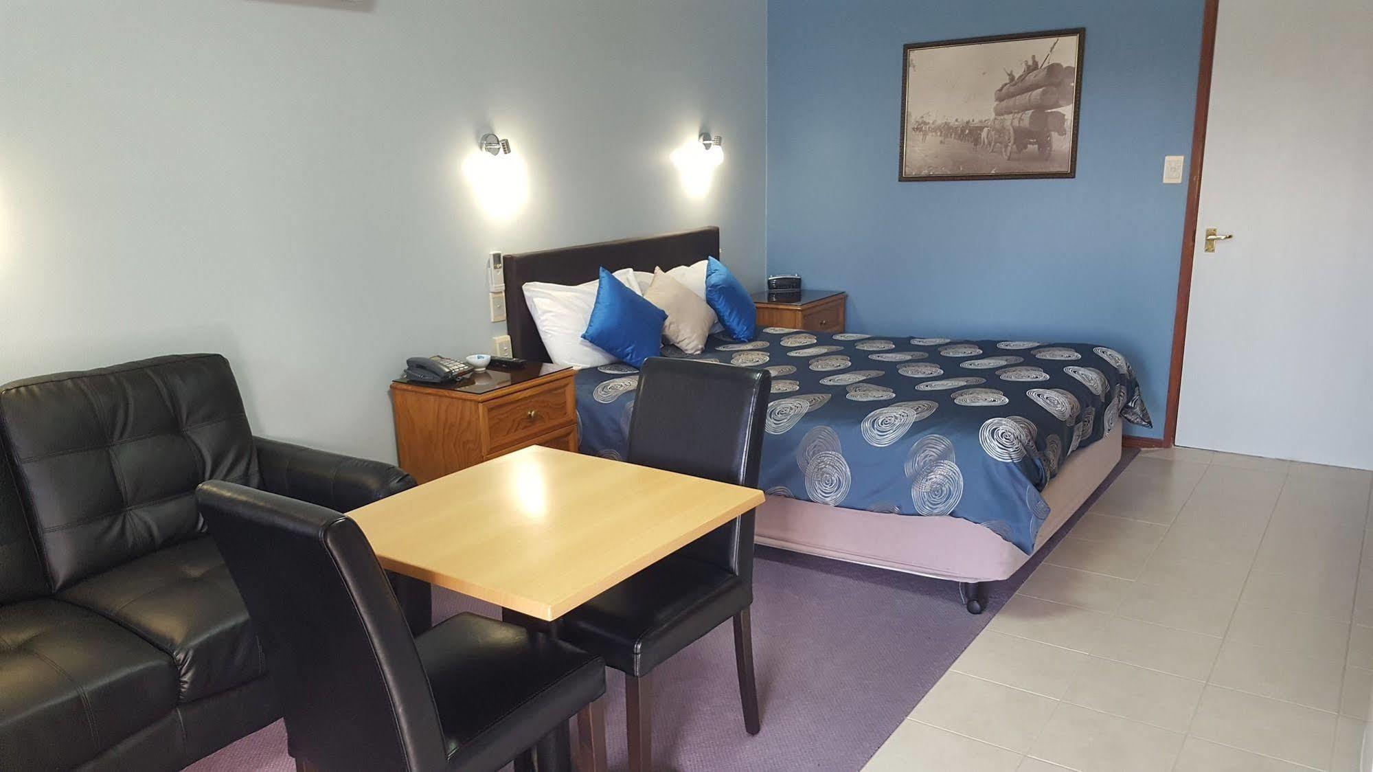 Sandstock Motor Inn آرميدال المظهر الخارجي الصورة